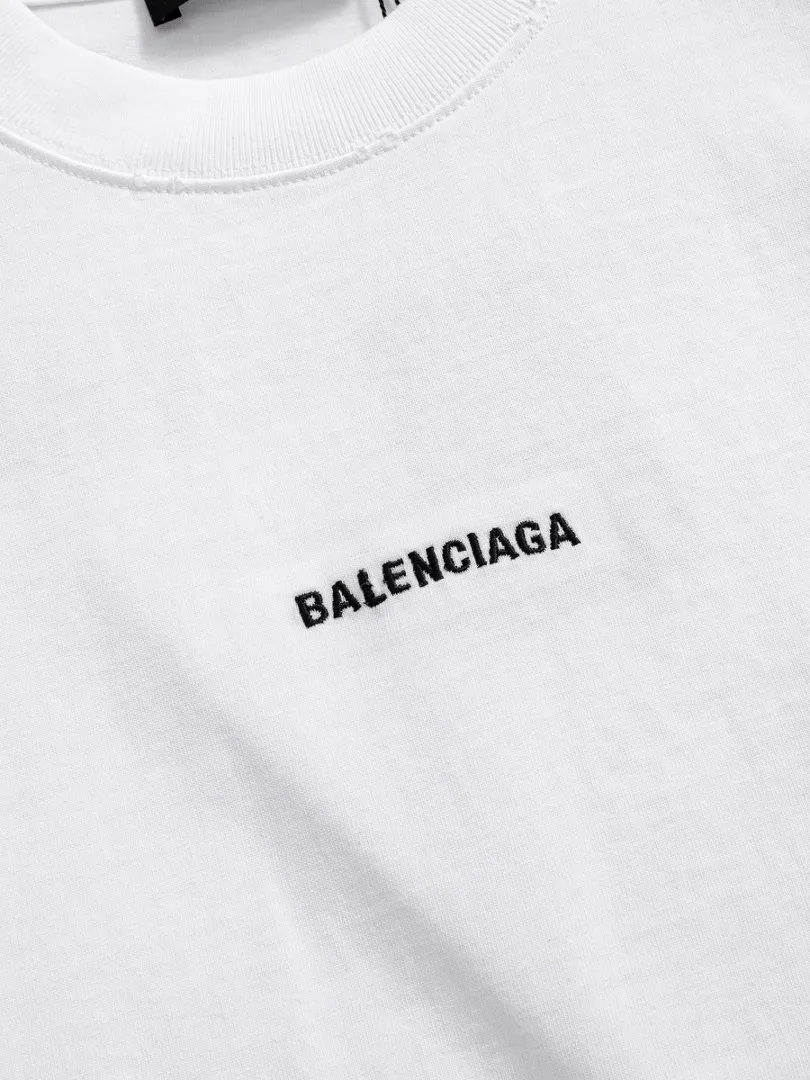 P100✨🔥 [balenciaga] 2026FW short-sleeved T-shirt Premium 26s double yarn 300g fabric embroidery process wash water spray Ma Jiu distressed color: wash water black wash water white wash water Khaki Size: S M L XL 2XL